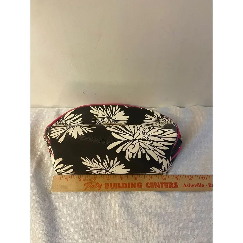 Trina Turk zipper cosmetic bag 10x7”‎ Black Pink